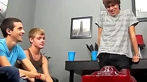 Twinks timo garrett and robbie anthony lady-love hardcore helter-skelter orgy