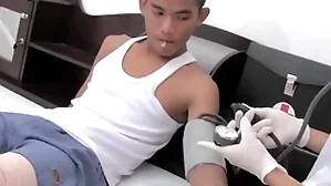 Asian if it should happen seduces twink adulterate and fucks his asshole