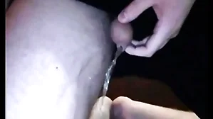Quick cloudy outside leg piss