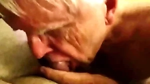 Grandpa receives guestimated brashness shagging from a random mendicant
