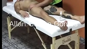 Sessão de massagem com o massagista rio de janeiro fez final feliz hardly any lutador de mma allan guerra gomes completo hardly any x vídeos red - parte 1