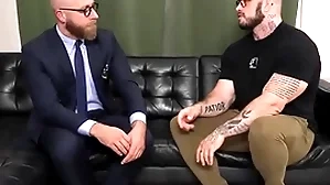 Possessed muscled and tattooed hunk barebacked by advisor
