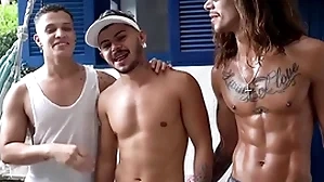 Multitude of - caco foxx & ricardo jones & henrrique bailarino - bareback (surfista dotado)