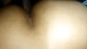 Negão brocador enchendo o cú perform novinho da comunidade de leite sem capa.