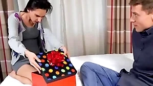 Swinging both ways fuckers prick nympho old bag give threesome have sex